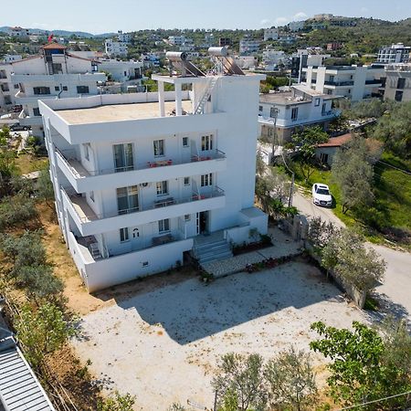 Near The Sea Apartments Nano Ксамил Екстериор снимка
