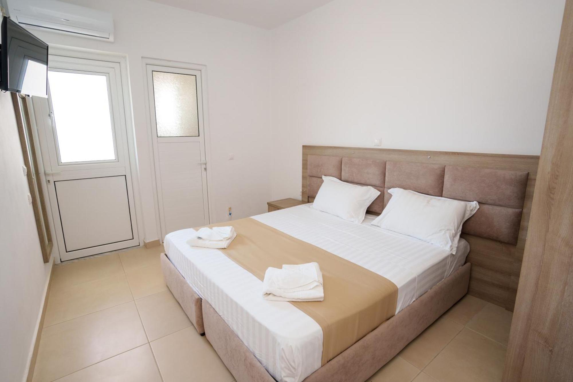 Near The Sea Apartments Nano Ксамил Екстериор снимка