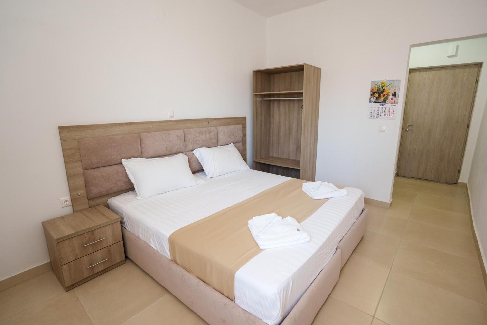 Near The Sea Apartments Nano Ксамил Екстериор снимка