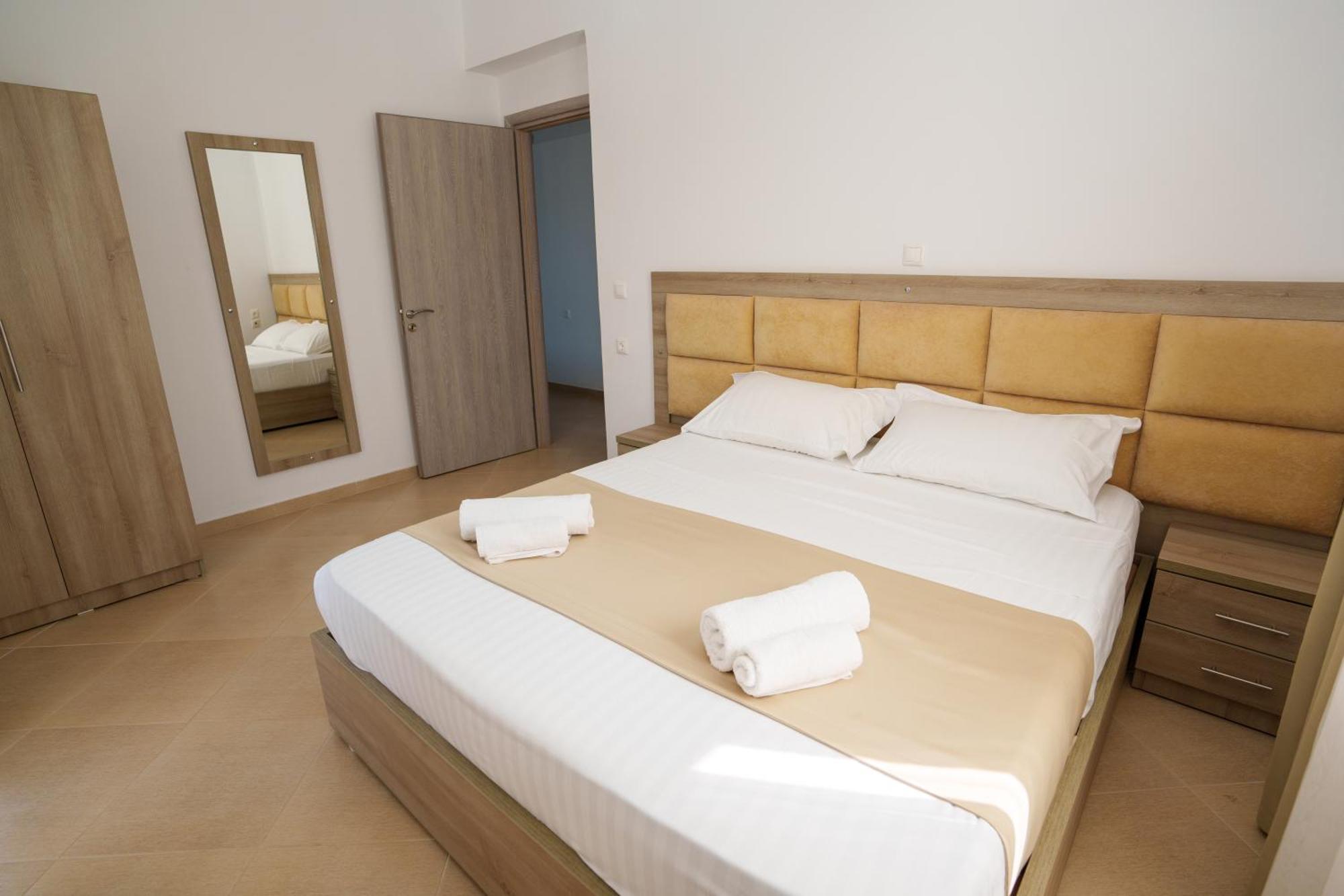 Near The Sea Apartments Nano Ксамил Екстериор снимка