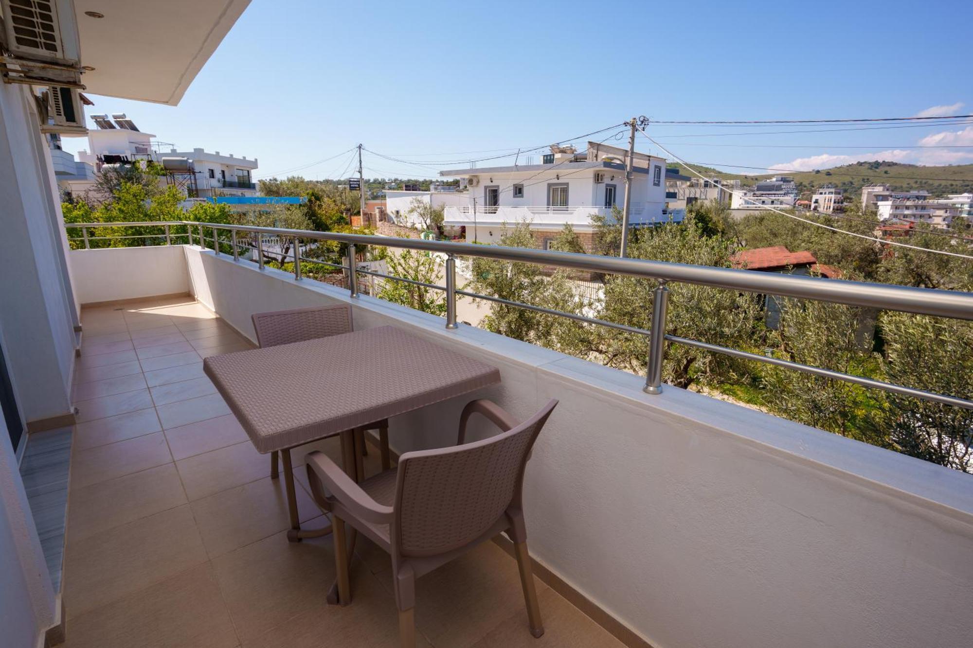 Near The Sea Apartments Nano Ксамил Екстериор снимка