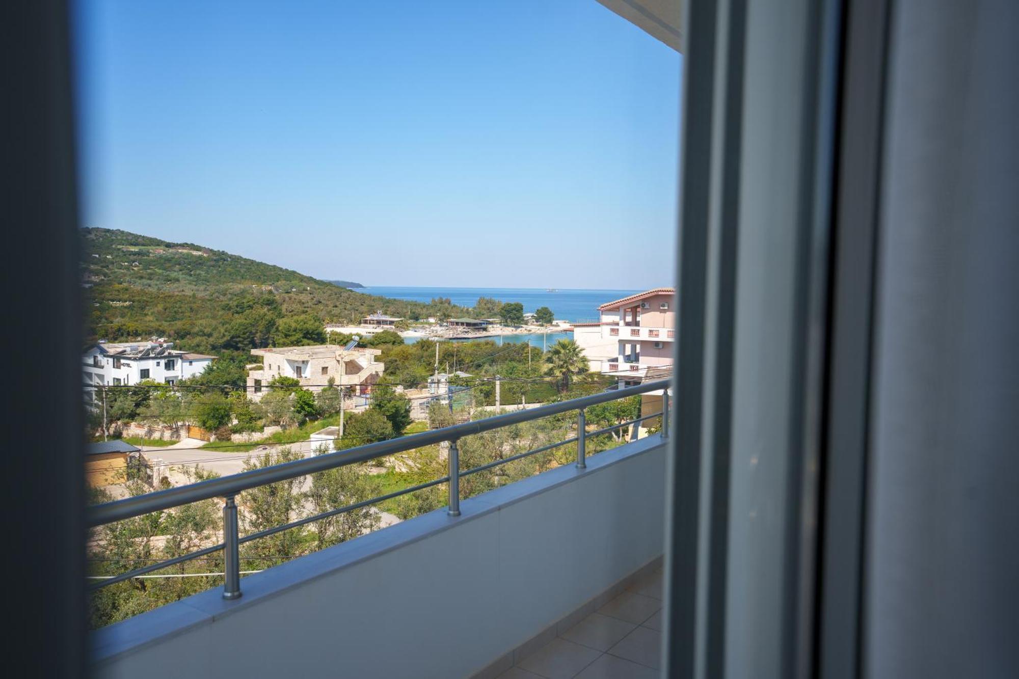 Near The Sea Apartments Nano Ксамил Екстериор снимка