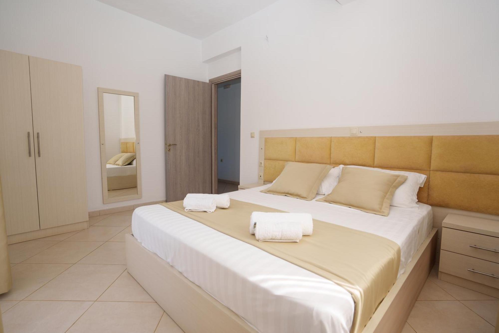 Near The Sea Apartments Nano Ксамил Екстериор снимка