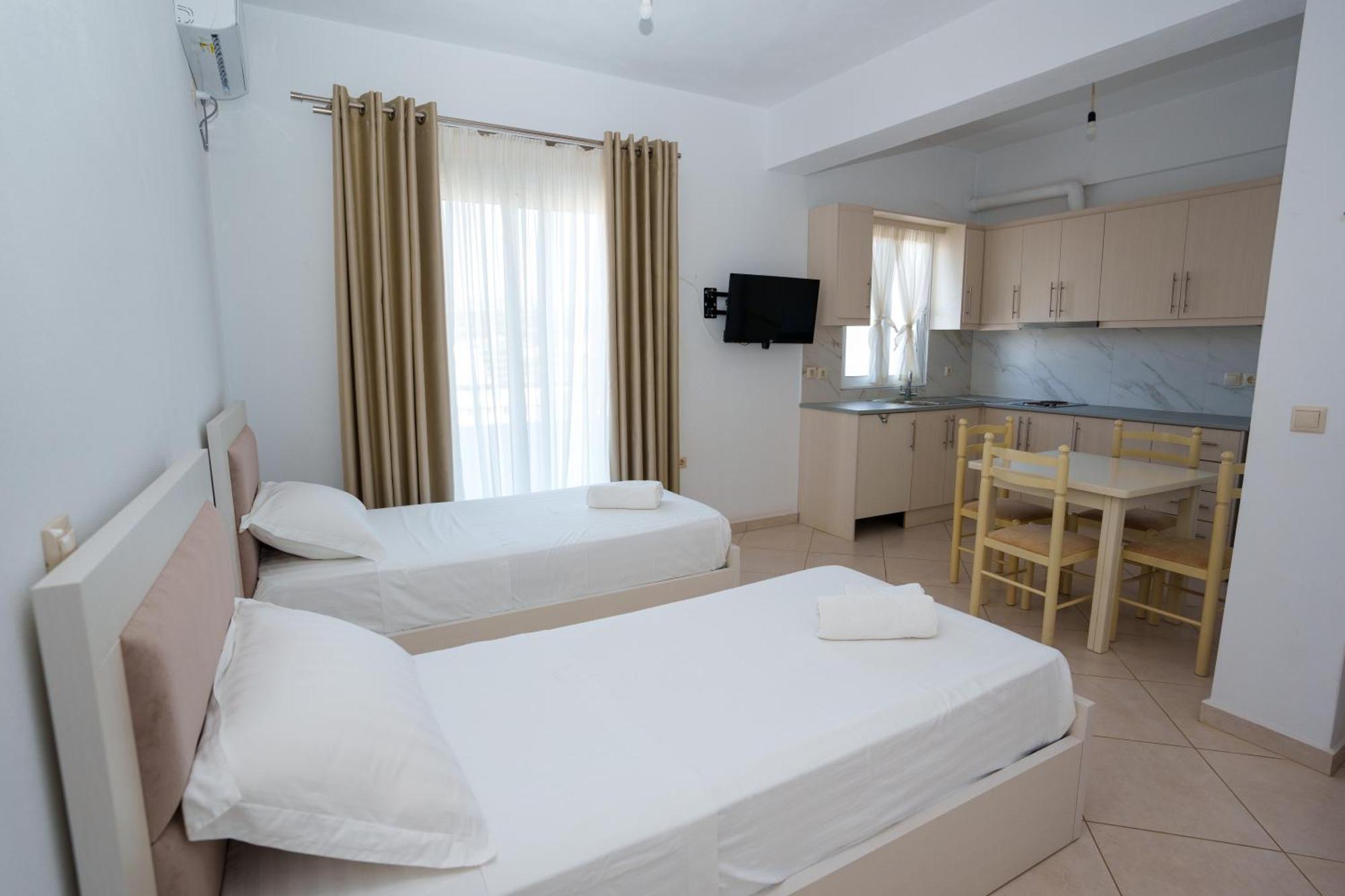 Near The Sea Apartments Nano Ксамил Екстериор снимка