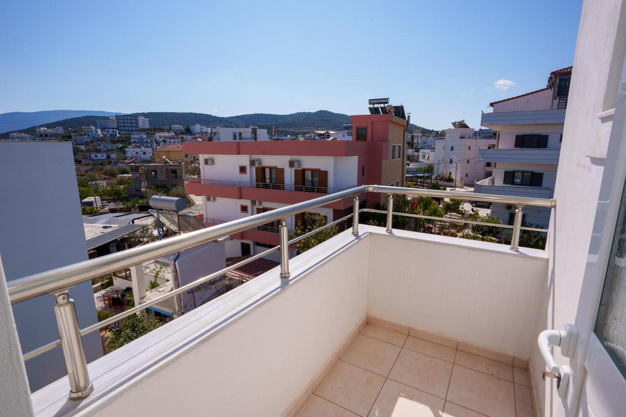 Near The Sea Apartments Nano Ксамил Екстериор снимка