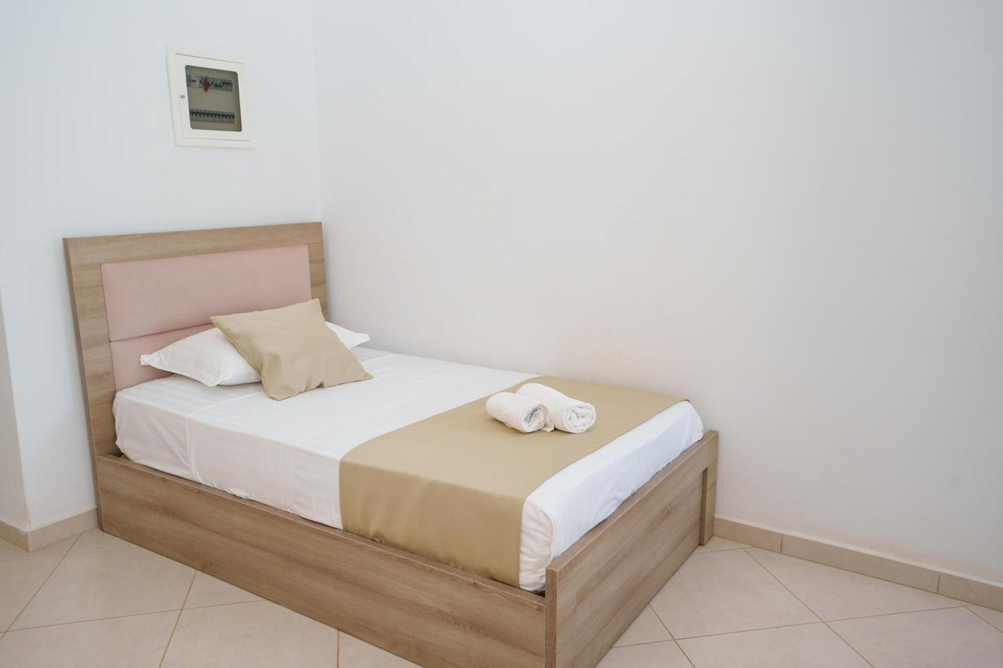 Near The Sea Apartments Nano Ксамил Екстериор снимка